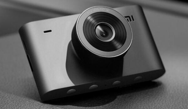 裝一個(gè)行車記錄儀大概多少錢，普遍介于399-699之間