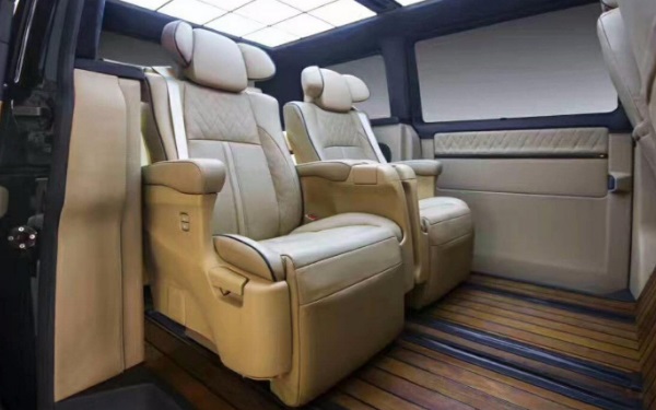 汽車內(nèi)飾翻新需要學幾年 汽車內(nèi)飾翻新培訓費多少