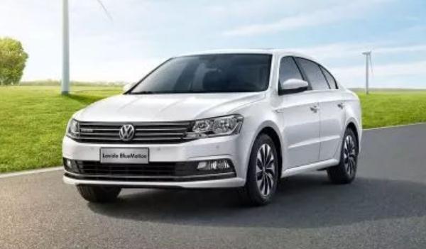 十五萬(wàn)買什么車好，大眾朗逸值得擁有（符合年輕人口味）