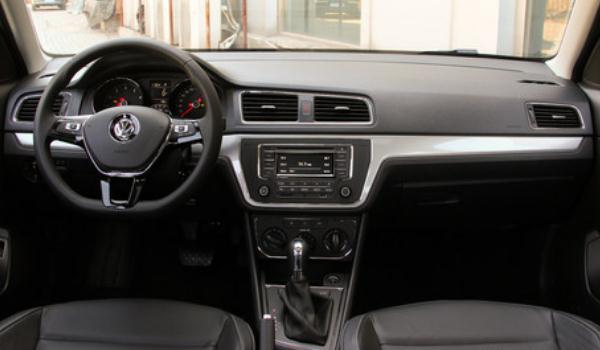 十五萬(wàn)買什么車好，大眾朗逸值得擁有（符合年輕人口味）