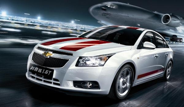 10萬內(nèi)買什么車好，時(shí)尚浪漫的悅動（適合年輕女性）