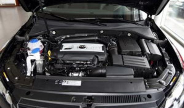 新款大眾帕薩特，更加奢華有檔次（動(dòng)力顏值大升級(jí)）