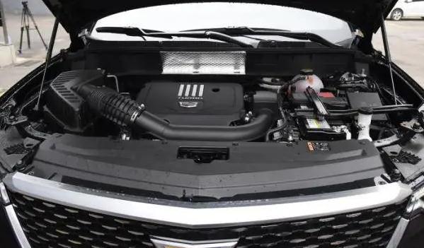 新款凱迪拉克XT6，家用商用都適合（有面子的車型）