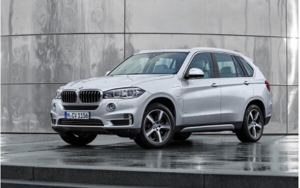 寶馬新能源車型和價(jià)格大全 三款寶馬熱門(mén)車型最新報(bào)價(jià)