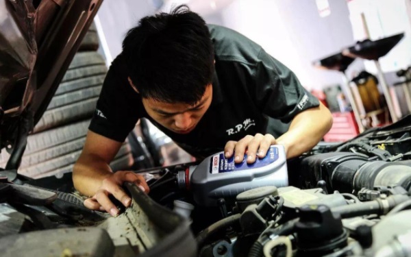 剎車(chē)油多長(zhǎng)時(shí)間更換一次 剎車(chē)油更換有必要嗎