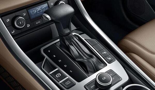 PRNDSLM各有功用 自動(dòng)擋車(chē)檔位介紹