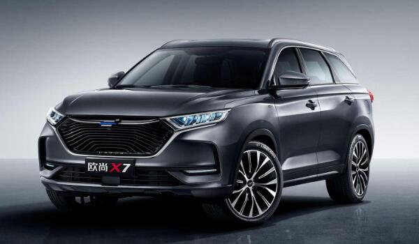 1.5T藍(lán)鯨發(fā)動機最大功率131kw 長安歐尚x7參數(shù)配置