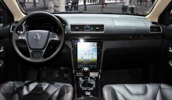 1.5L發(fā)動機(jī)國產(chǎn)大空間 東風(fēng)風(fēng)光370報(bào)價(jià)及配置7座