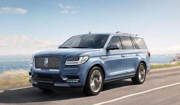 全尺寸SUV，庫里南顛覆你的認知（壕無人性）