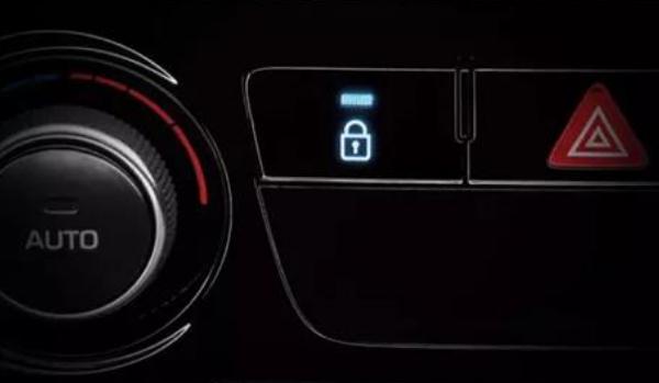 車速感應(yīng)自動上鎖，防止突然打開車門的危險（感應(yīng)開關(guān)）