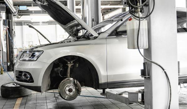 剎車優(yōu)先，提高安全駕駛性（縮短安全制動(dòng)時(shí)間）