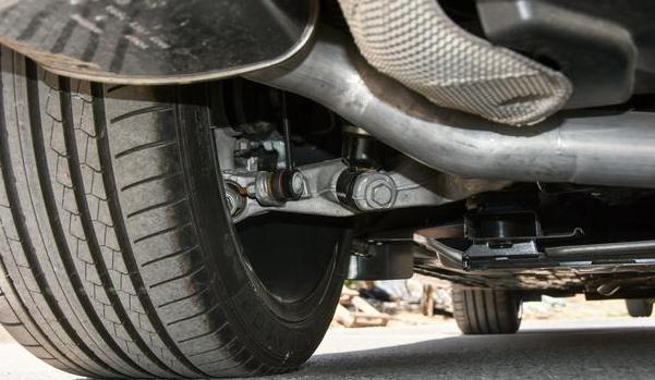 什么是可變轉(zhuǎn)向比，提高車輛轉(zhuǎn)向穩(wěn)定性（電子式更實用）