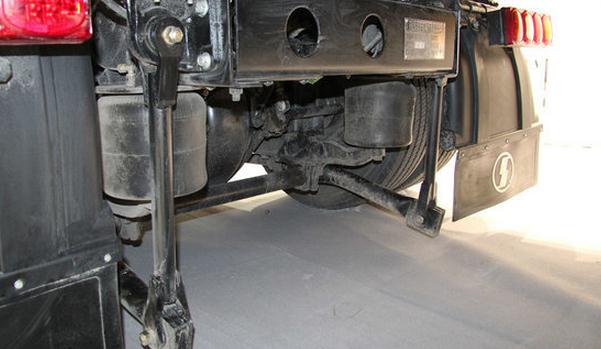 什么是空氣懸掛，目的是為了提高乘坐舒適性（有保護(hù)作用）