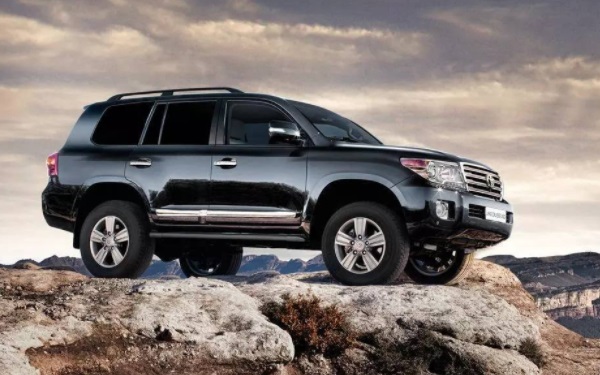 開陸巡的都是什么人 越野車用戶居多