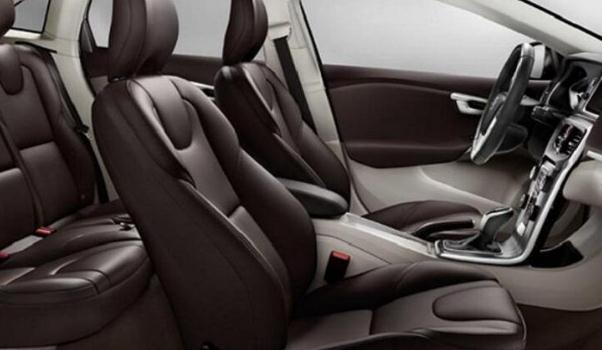 真皮座椅怎么保養(yǎng)，保持車內(nèi)衛(wèi)生清潔很重要（避免堅(jiān)硬物品）