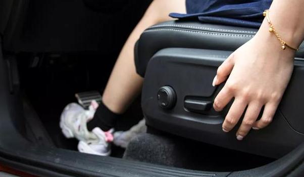 腿部支撐調(diào)節(jié)，好的駕駛技術(shù)離不開坐姿（座椅調(diào)節(jié)的重要性）