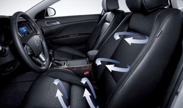 運(yùn)動(dòng)風(fēng)格座椅，運(yùn)動(dòng)風(fēng)的時(shí)尚感（年輕人偏愛運(yùn)動(dòng)風(fēng)）