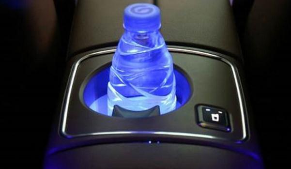 加熱制冷杯架，春夏秋冬隨心所欲（太貼心了）