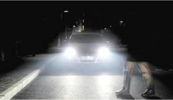 什么是駐車燈，夜晚開啟安全有保障（提醒作用）