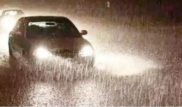 什么是前大燈雨霧模式，雨霧天氣安全駕駛（雨霧模式的必要性）