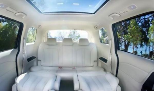 什么是后排側(cè)隱私玻璃，高端大氣有檔次（擁有更舒適的環(huán)境）