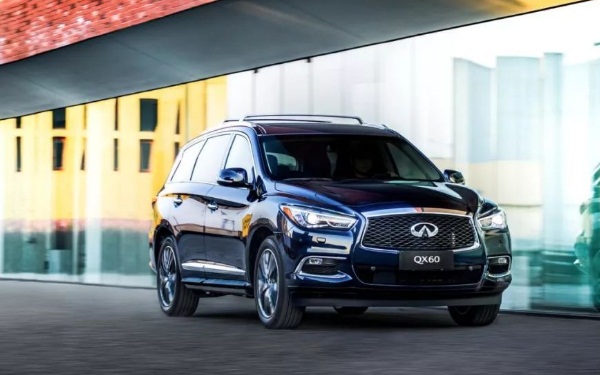 英菲尼迪7座suv報(bào)價(jià) 落地價(jià)格約49萬(wàn)左右