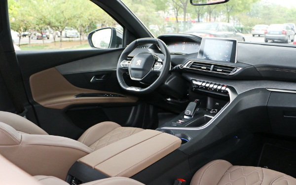 標(biāo)致新款5008上市 指導(dǎo)價(jià)18.77-26.37萬(wàn)