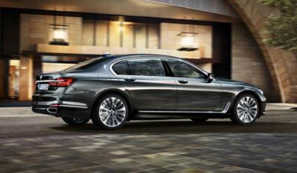 寶馬最低多少錢，一分錢一分貨(豪車就是一種享受）