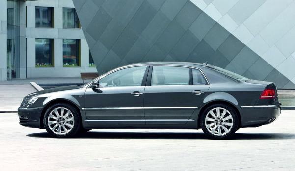 輝騰多少錢一輛，不怕奔馳寶馬，就怕大眾帶字母（奢華低調(diào)不起眼）