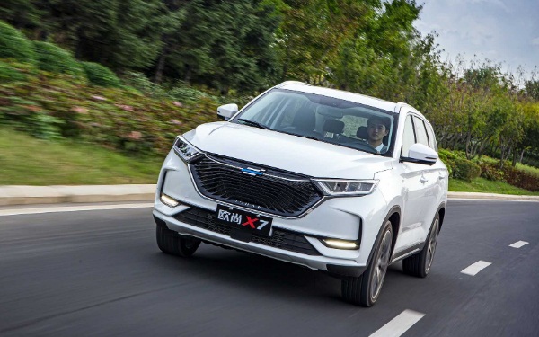 十萬元買什么suv好 長安歐尚x7性價(jià)比十足