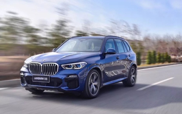 寶馬x5多少錢(qián) 官方參考價(jià)70萬(wàn)起售