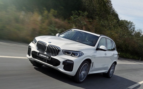 寶馬x5多少錢(qián) 官方參考價(jià)70萬(wàn)起售