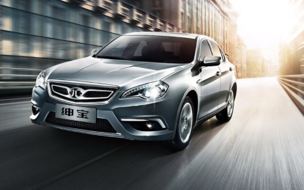 北汽紳寶d70動力測評 北汽紳寶d70油耗多少