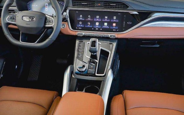 90后購車優(yōu)質選擇 吉利博越PRO來襲