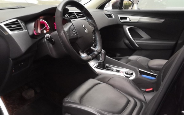 ds6是什么牌子的車 長(zhǎng)安雪鐵龍旗下合資車