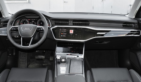 奧迪a6l有手動(dòng)擋嗎 沒有手動(dòng)擋車型(采用7擋濕式雙離合)