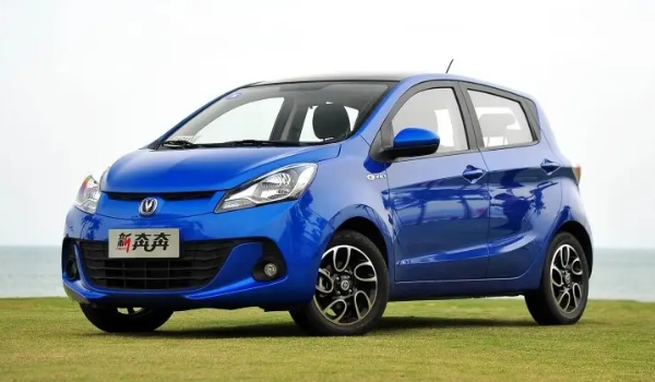 長(zhǎng)安奔奔汽車報(bào)價(jià) 2018停售款報(bào)價(jià)4萬(wàn)起（微型車保值率排第6）