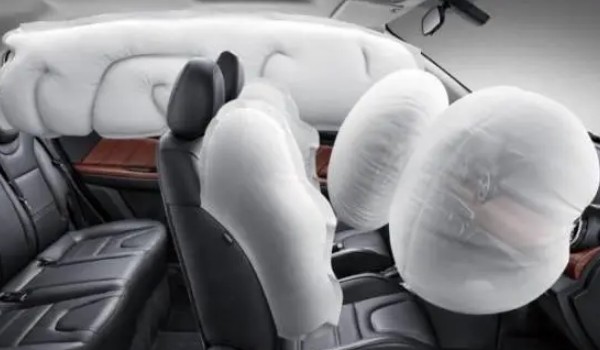 海馬8s安全氣囊配置 安全性高(共采用六個(gè)安全氣囊)
