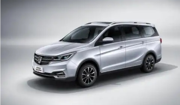 二手的寶駿730值多少錢 二手車成交最低2萬(wàn)（緊湊型MPV之中中排第61名）