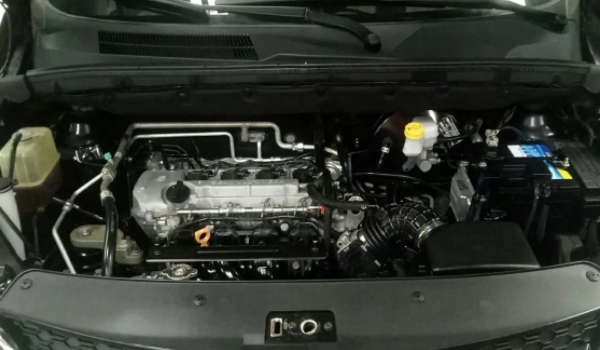 2021款寶駿730怎么樣 搭載1.5L和1.5T四缸發(fā)動(dòng)機(jī)（百公里油耗實(shí)測最高10L）