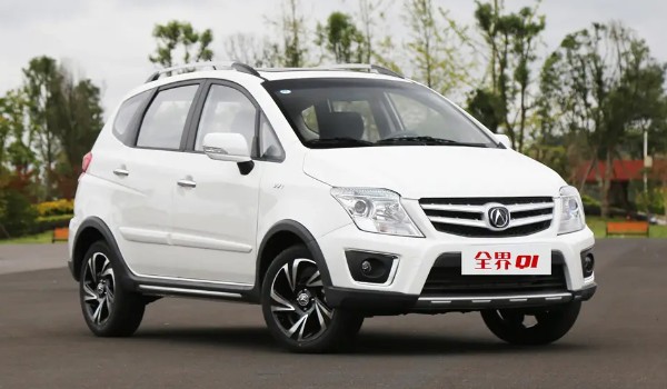 全界q1空氣濾芯在哪 位于發(fā)動機艙右上角位置