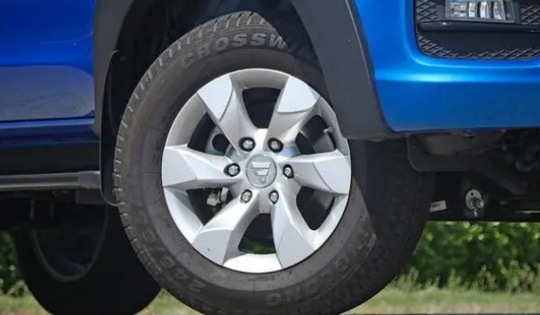 拓陸者勝途輪胎尺寸多少 輪胎型號(hào)規(guī)格為245/70 r16