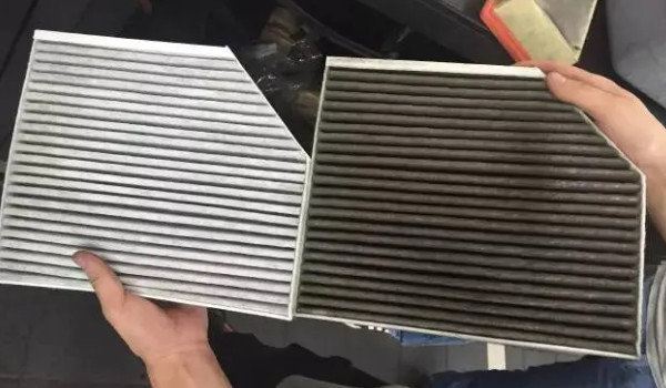 傳祺gs8空調濾芯在哪個地方 位于副駕駛手套箱里面