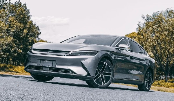 比亞迪漢分期每月還多少 每月需要花費(fèi)4510元(分期首付6萬(wàn))