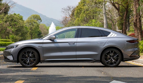 比亞迪漢dm-i超級(jí)混動(dòng)車(chē)型價(jià)格 新款混動(dòng)漢dm-i僅售21萬(wàn)