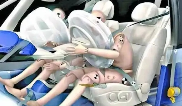 日產(chǎn)軒逸真的有那么好嗎 車身長4.6米（安全性能優(yōu)秀）