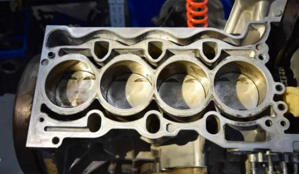 福特蒙迪歐發(fā)動機怎么樣 動力十分強勁(搭載2.0T四缸發(fā)動機)