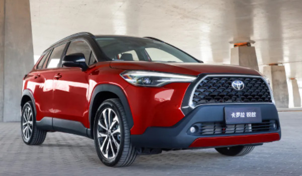 卡羅拉銳放2022款報(bào)價(jià)及圖片 新款銳放售價(jià)12萬一輛