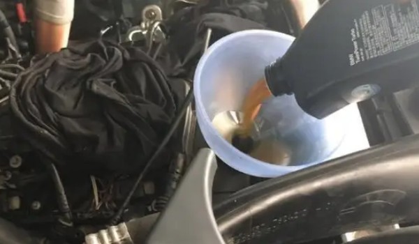 大眾寶來(lái)變速箱油多久換一次 每行駛6萬(wàn)公里更換一次