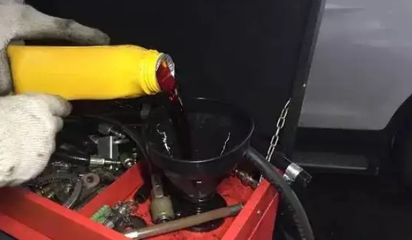 大眾寶來(lái)變速箱油多久換一次 每行駛6萬(wàn)公里更換一次